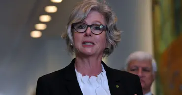 Atacul din Australia: Deputatei Helen Haines i-a fost amputat și al doilea picior