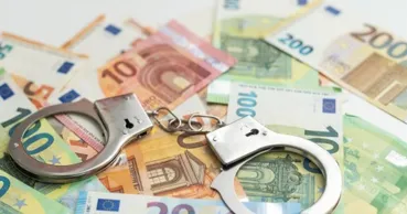 Escrocherie cu o casă pusă în gaj: Trei persoane, condamnate la închisoare