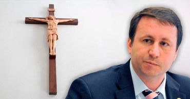 Игорь Мунтяну о снятии распятия с МВД: "Монументальная глупость". Фото: Point.md