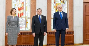Минфин предлагает втрое повысить зарплаты президенту, премьер-министру и спикеру