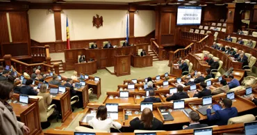 В новом парламенте Молдовы будет меньше женщин: 36,6% против 39,6% в 2021 году
