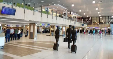 Zboruri anulate sau întârziate? Pasagerii vor putea alege forma despăgubirilor