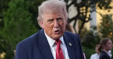 Трамп поручил главе Нацразведки начать сокращение сотрудников