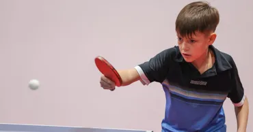 Un campion în devenire: Elevul din Chișinău care impresionează la tenis de masă