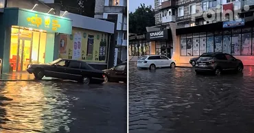 Улицы в Унгенах затопило после сильного ливня