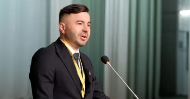 Дочери Вартик остаются под опекой отца после предъявления ему обвинения