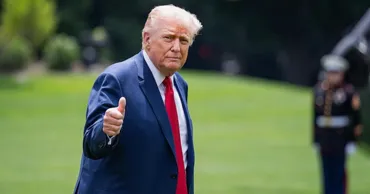 Трамп раскрыл свой годовой доход: $2,2 млрд на криптовалютах, часах и Библии