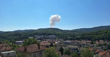 В Болгарии прогремел мощный взрыв на заводе боеприпасов: эвакуированы сотни людей