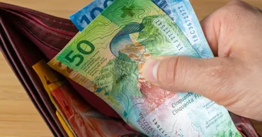 В Швейцарии пройдет референдум о доступности наличных как способа оплаты