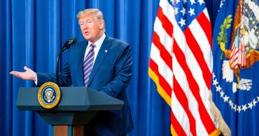 Трамп заявил, что демократы опошляют процедуру импичмента.