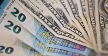 Curs valutar 14 iulie 2026: Cât valorează un euro și un dolar