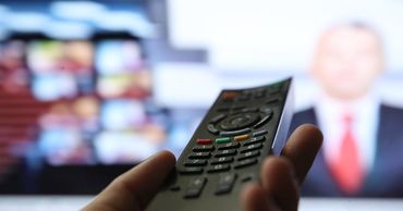 Социалисты предложили вернуть российские телеканалы.