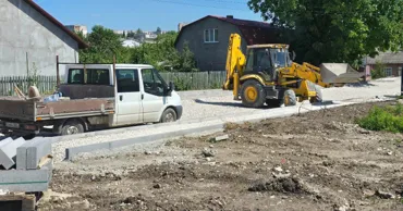 Șantiere pe mai multe străzi din Drochia. Ce lucrări se desfășoară