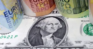 Curs valutar 6 septembrie 2026: Cât valorează un euro și un dolar