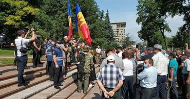 Полиция о задержании манифестантов: Вели себя агрессивно.