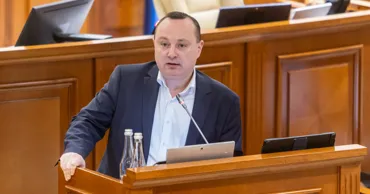Батрынча потребовал проверить Moldsilva, но парламент отклонил инициативу