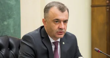 Ион Кику: Обещание Санду снизить «неприличные зарплаты» чиновников осталось на словах