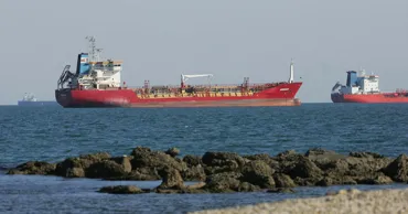 Bloomberg: Нефтяные компании начали борьбу за танкеры на фоне войны и дефицита флота