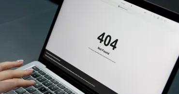 Siguranța online a minorilor: Se propune limitarea accesului la anumite platforme