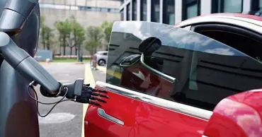China pregătește primul hotel din lume cu roboți-angajați