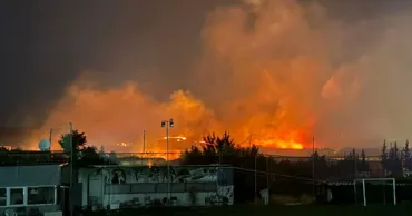 Incendiu de amploare lângă Salonic, în Grecia. Două fabrici sunt în flăcări