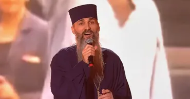 Un preot din Transnistria a cucerit publicul emisiunii lui Andrei Malahov cu o melodie în engleză