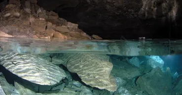 В канадском руднике обнаружили воду возрастом около двух миллиардов лет