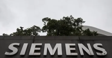 Экс-руководителей Siemens будут судить в Германии за нарушение санкций против РФ
