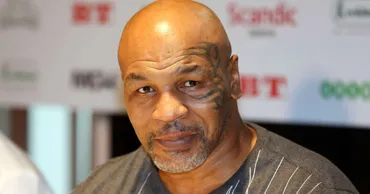 Mike Tyson și Floyd Mayweather se vor întâlni într-un meci demonstrativ de box în 2026