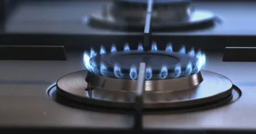 Societatea civilă cere amânarea ajustării prețurilor și suspendarea TVA-ului la gaz