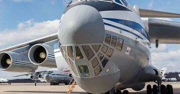 Самолет ВКС России с медицинским оборудованием вылетел в США.