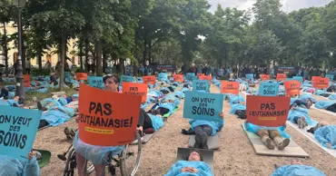 Parlamentul francez dezbate proiectul de lege privind dreptul la sinucidere asistată