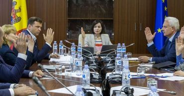 Петицию в поддержку правительства Санду подписали около 5000 граждан.