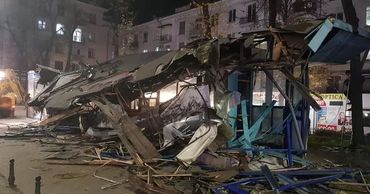 Чебан: В центре Кишинева демонтирована остановка, превращенная в торговый центр.