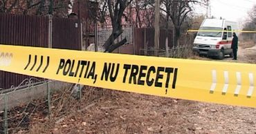 В Хынчештах мужчину убили и подожгли дом.