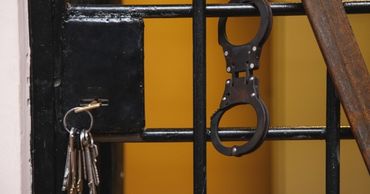 Задержанного прокурора планируют отправить под арест на 30 суток.