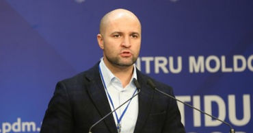 Депутат-демократ Владимир Чеботарь.
