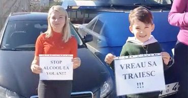 Жители села Сочитень Яловенского района организовали флешмоб в центре села.