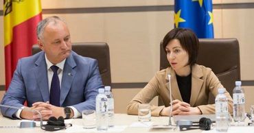 Майя Санду предлагает Игорю Додону уйти отставку.