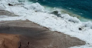 Учёные зафиксировали потемнение океанов и снижение проникновения света