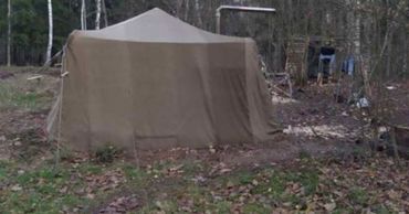 В Беларуси семья 2 месяца пряталась в лесу "от COVID-19 и чипирования".