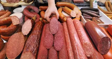 Opt branduri locale controlează 90% din piața produselor din carne din Moldova