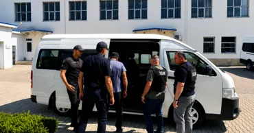 Двух граждан Узбекистана выдворили из Молдовы за нарушение миграционного режима
