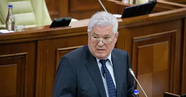 Воронин предложил отправлять депутатов моложе 50 лет на месяц в армию