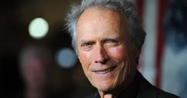 Clint Eastwood a îndemnat Hollywood-ul să nu mai fie obsedat de remake-uri