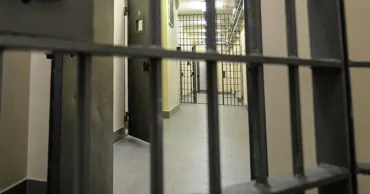 Полицейских, задержанных на Ботанике, отправили под стражу на 30 дней