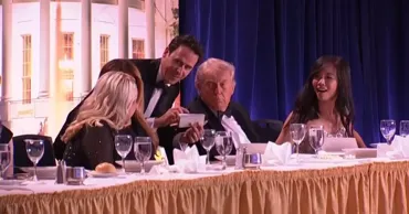 Трампа экстренно эвакуировали после стрельбы на ужине