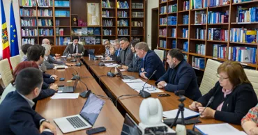 PAS: Снижение налогов помогло бы лишь тем, у кого двигатель мощнее
