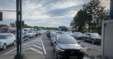 Cozi mari la vama Leușeni. Șoferii, îndemnați să aleagă alte puncte de trecere