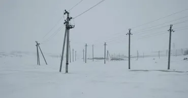 Premier Energy avertizează asupra unor posibile avarii la rețelele electrice din cauza vântului și ninsorilor